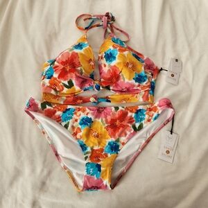 Shade & Share NWT two piece floral bikini  36D top large bottom